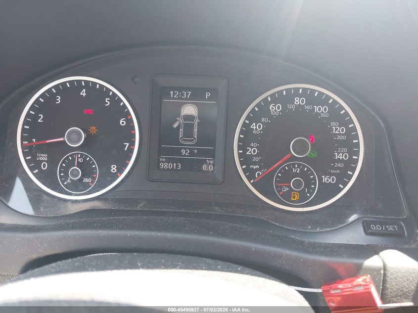 2017 Volkswagen Tiguan VIN WVGAV7AX0HK033084 IAAI salvage auction — FRONT END, Salvage Title, sold $1,800 on 2026-07-31 (photo 7)