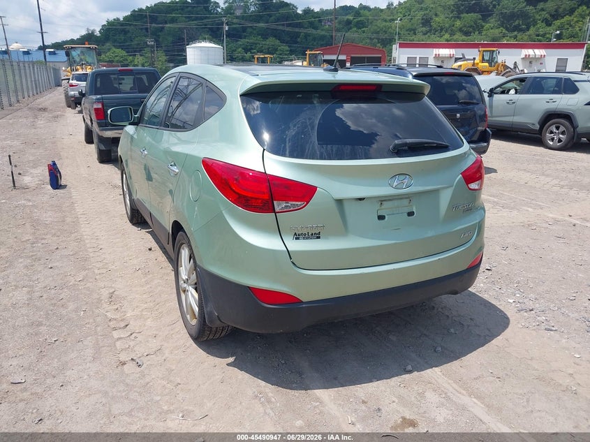 2010 Hyundai Tucson VIN KM8JUCAC8AU105474 IAAI salvage auction — SIDE, Salvage (Pennsylvania), sold $1,750 on 2026-07-08 (photo 3)