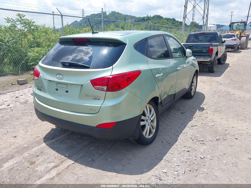 2010 Hyundai Tucson VIN KM8JUCAC8AU105474 IAAI salvage auction — SIDE, Salvage (Pennsylvania), sold $1,750 on 2026-07-08 (photo 4)