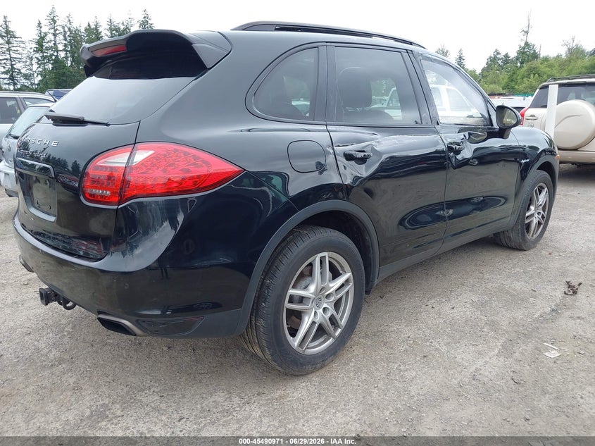 2012 Porsche Cayenne VIN WP1AE2A22CLA93865 IAAI salvage auction — NORMAL WEAR, Clear (Washington), sold $1,450 on 2026-07-29 (photo 4)