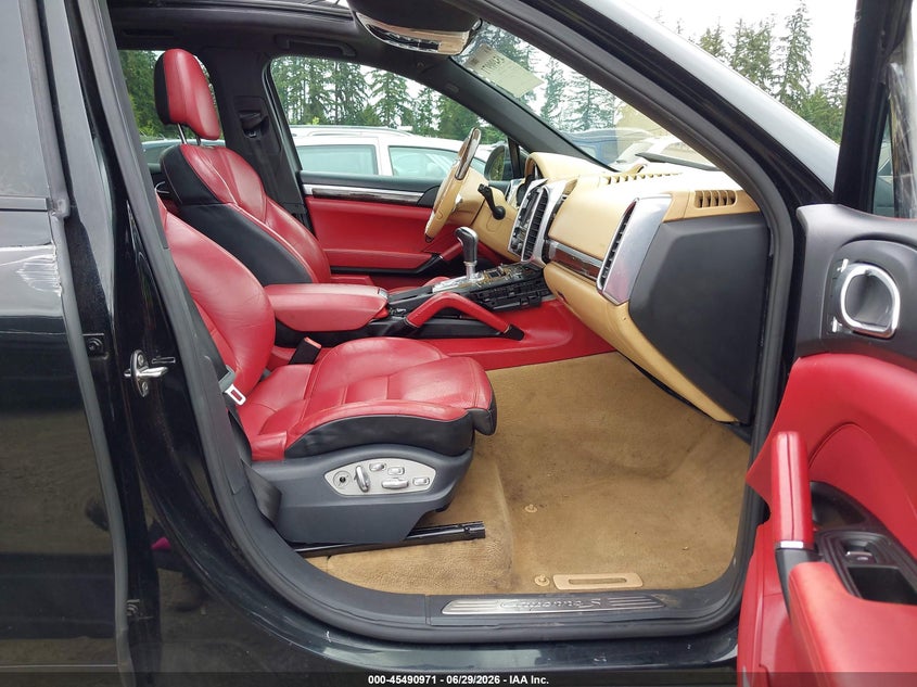 2012 Porsche Cayenne VIN WP1AE2A22CLA93865 IAAI salvage auction — NORMAL WEAR, Clear (Washington), sold $1,450 on 2026-07-29 (photo 5)