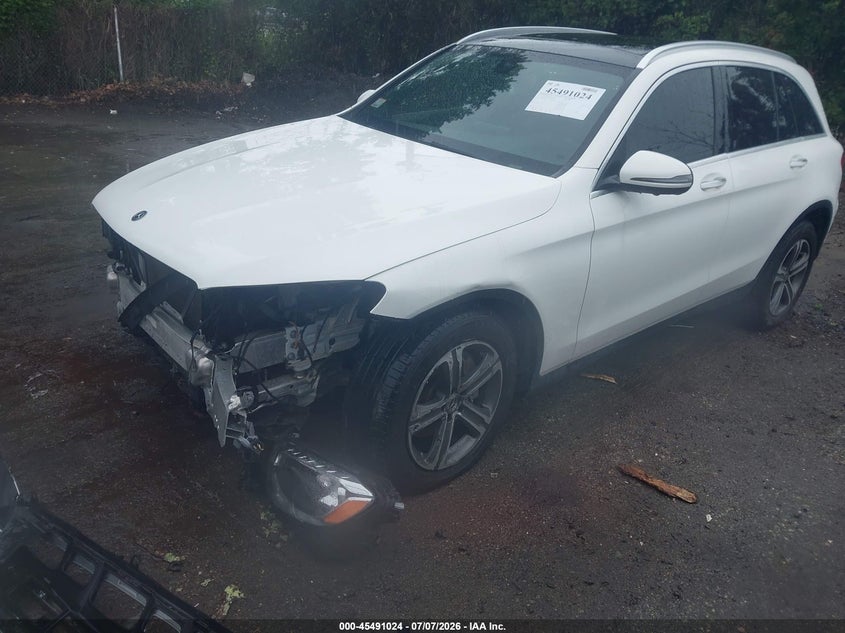 2019 Mercedes-benz Glc VIN WDC0G4KBXKV190262 IAAI salvage auction — FRONT END, Salvage Title, sold $9,400 on 2026-08-14 (photo 2)
