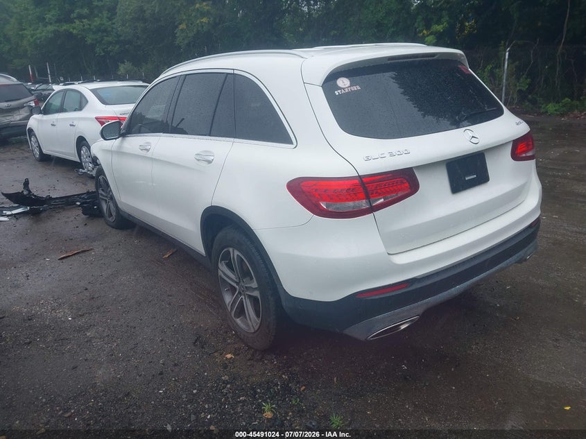 2019 Mercedes-benz Glc VIN WDC0G4KBXKV190262 IAAI salvage auction — FRONT END, Salvage Title, sold $9,400 on 2026-08-14 (photo 3)