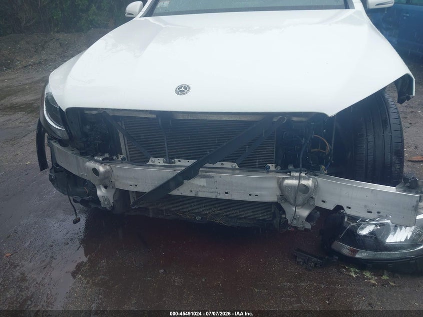2019 Mercedes-benz Glc VIN WDC0G4KBXKV190262 IAAI salvage auction — FRONT END, Salvage Title, sold $9,400 on 2026-08-14 (photo 6)