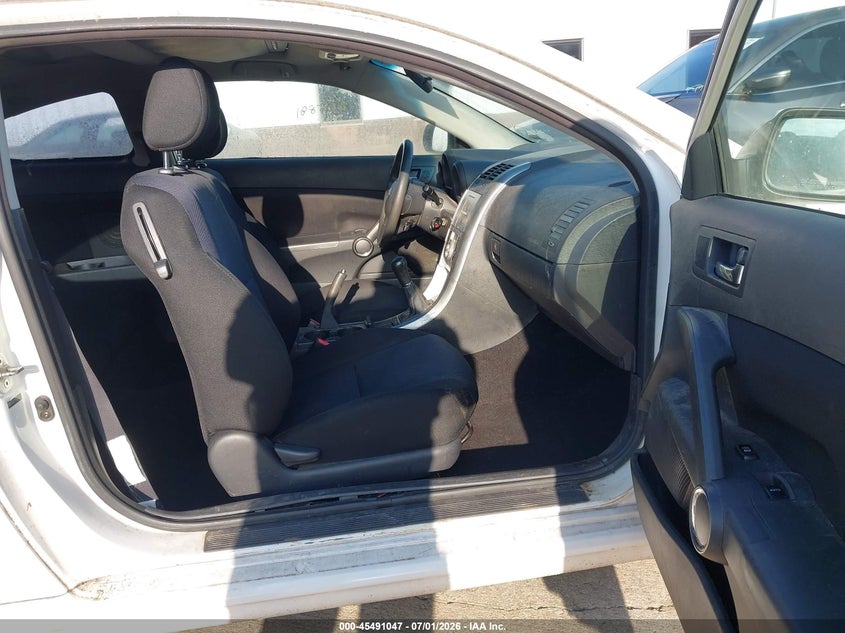 2005 Scion Tc VIN JTKDE177150026103 IAAI salvage auction — NORMAL WEAR, Clear (Missouri), sold $350 on 2026-07-14 (photo 5)