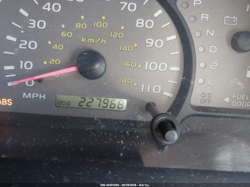 2004 Toyota Sequoia VIN 5TDBT48A24S216536 IAAI salvage auction — NORMAL WEAR, Clear-Dealer Only (North Carolina), sold $1,550 on 2026-07-13 (photo 7)
