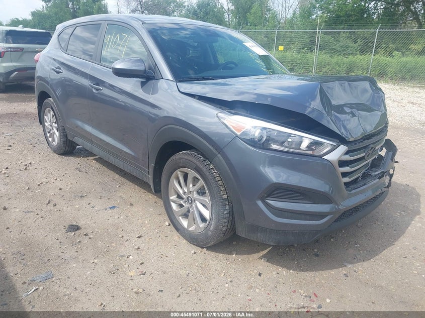 2017 Hyundai Tucson VIN KM8J23A47HU445269 IAAI salvage auction — FRONT END, Clear (Wisconsin), sold $2,900 on 2026-07-30 (photo 1)