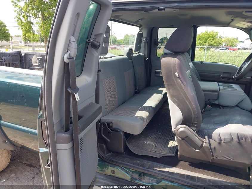 2011 Ford F-550 super duty VIN 1FT7X2B61BEA87579 IAAI salvage auction — ROOF, Clear (Michigan), sold $2,250 on 2026-07-09 (photo 8)
