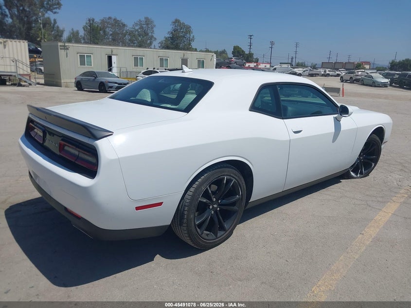 2018 Dodge Challenger VIN 2C3CDZAG8JH218996 IAAI salvage auction — RIGHT FRONT, Salvage Title, sold $8,100 on 2026-07-29 (photo 4)