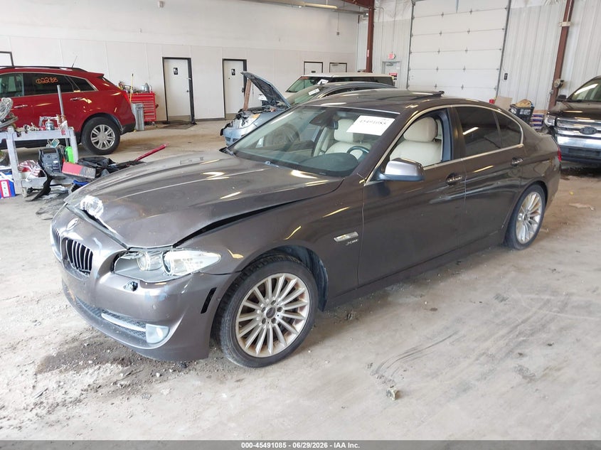2011 BMW 5 series VIN WBAFU7C53BC876784 IAAI salvage auction — NORMAL WEAR, Clear (Michigan), sold $550 on 2026-07-28 (photo 2)