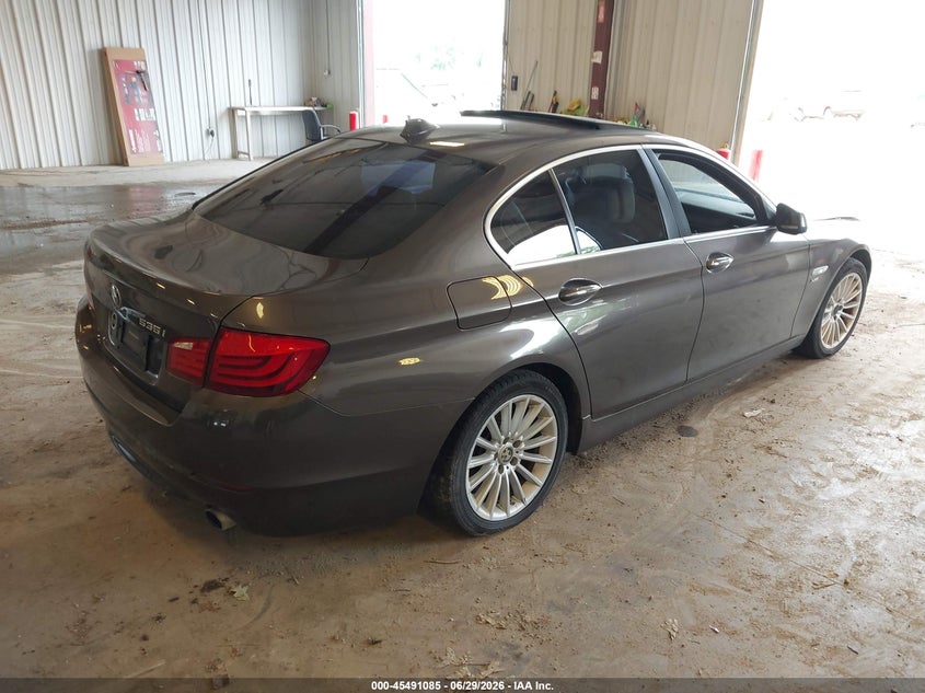 2011 BMW 5 series VIN WBAFU7C53BC876784 IAAI salvage auction — NORMAL WEAR, Clear (Michigan), sold $550 on 2026-07-28 (photo 4)