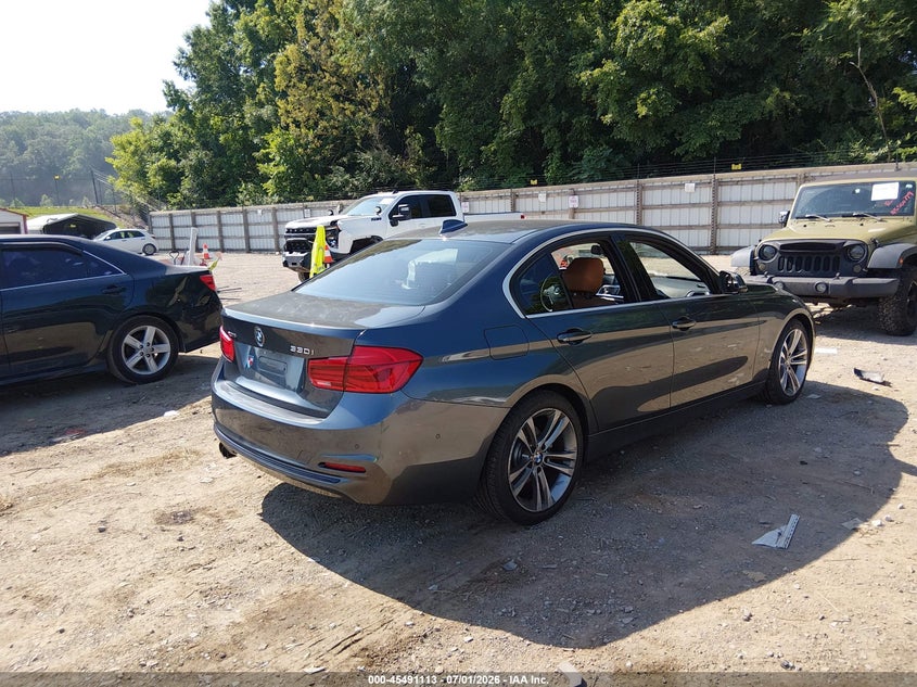 2018 BMW VIN WBA8D9G5XJNU72222 IAAI salvage auction — RIGHT FRONT, Salvage Title, sold $6,200 on 2026-07-18 (photo 4)