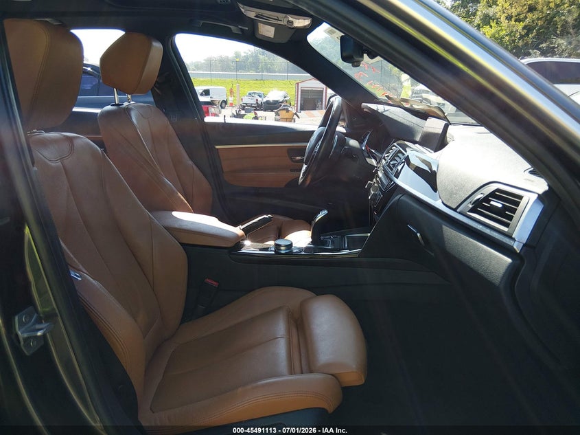 2018 BMW VIN WBA8D9G5XJNU72222 IAAI salvage auction — RIGHT FRONT, Salvage Title, sold $6,200 on 2026-07-18 (photo 5)