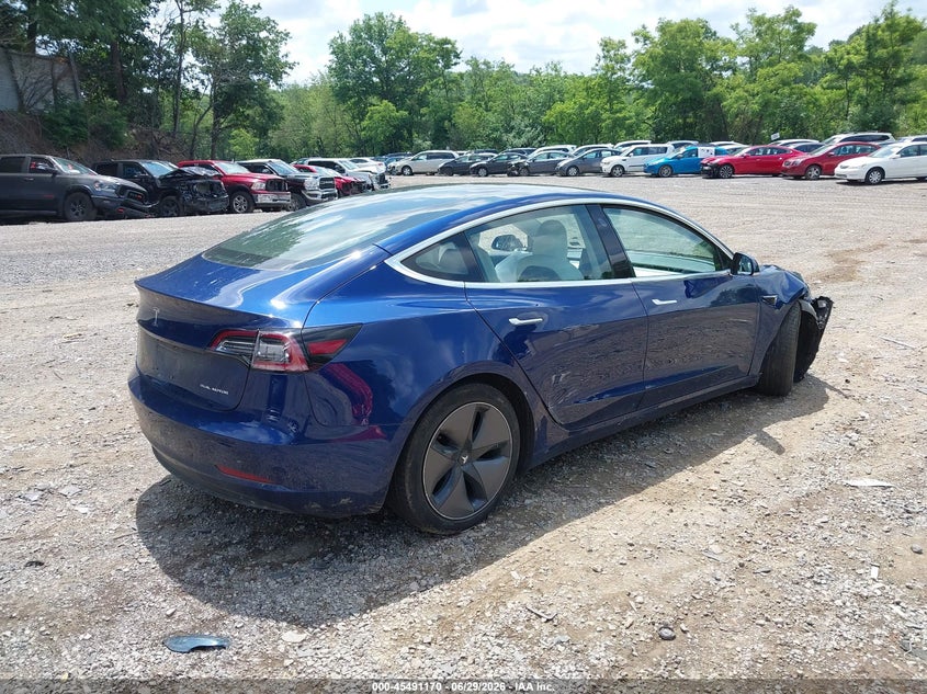 2018 Tesla Model 3 VIN 5YJ3E1EBXJF075175 IAAI salvage auction — RIGHT FRONT, Salvage (Pennsylvania), sold $3,800 on 2026-07-28 (photo 4)