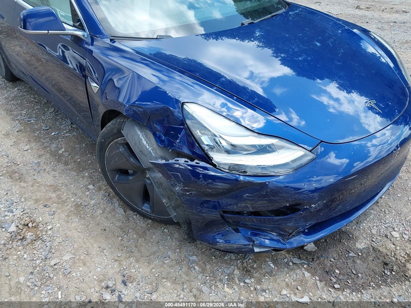 2018 Tesla Model 3 VIN 5YJ3E1EBXJF075175 IAAI salvage auction — RIGHT FRONT, Salvage (Pennsylvania), sold $3,800 on 2026-07-28 (photo 6)