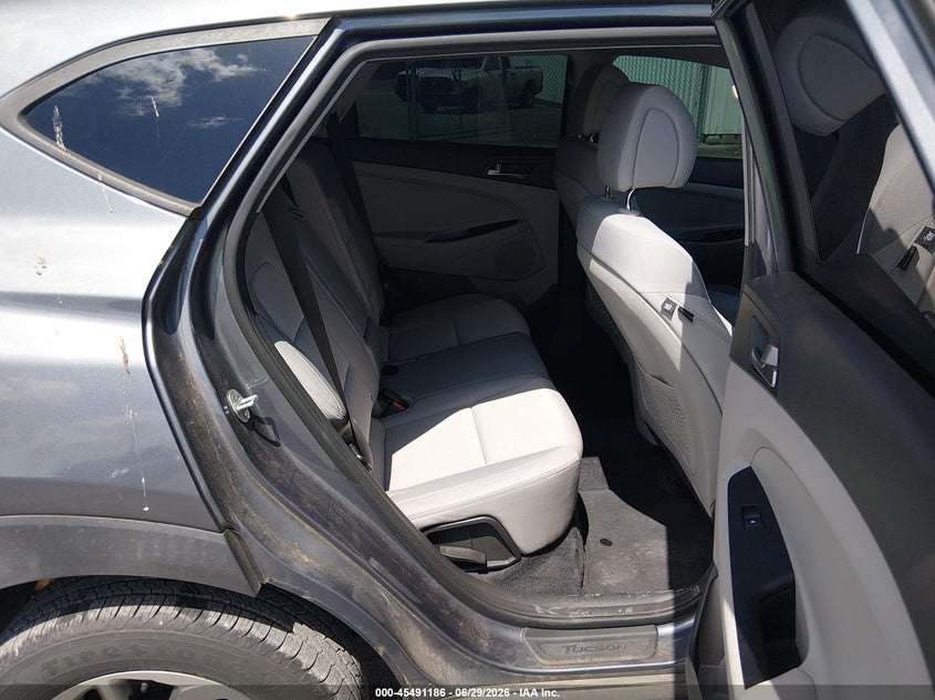 2018 Hyundai Tucson VIN KM8J2CA48JU655188 IAAI salvage auction — NORMAL WEAR, Sf97 (Louisiana), sold $10,000 on 2026-08-03 (photo 8)