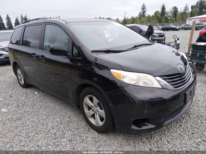 2013 Toyota Sienna VIN 5TDKK3DC0DS307096 IAAI salvage auction — FRONT & REAR, Bill Of Sale (Washington), sold $1,250 on 2026-07-22 (photo 1)
