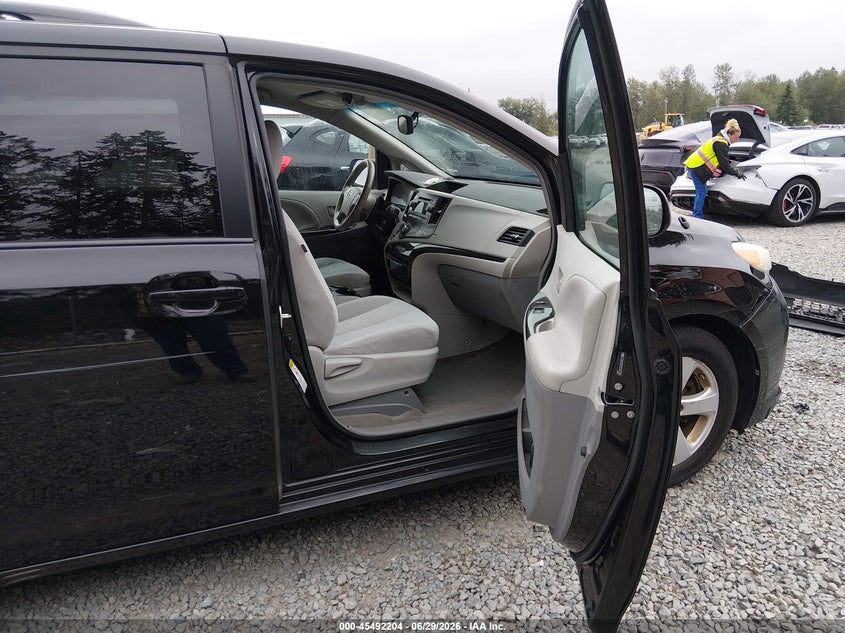2013 Toyota Sienna VIN 5TDKK3DC0DS307096 IAAI salvage auction — FRONT & REAR, Bill Of Sale (Washington), sold $1,250 on 2026-07-22 (photo 5)