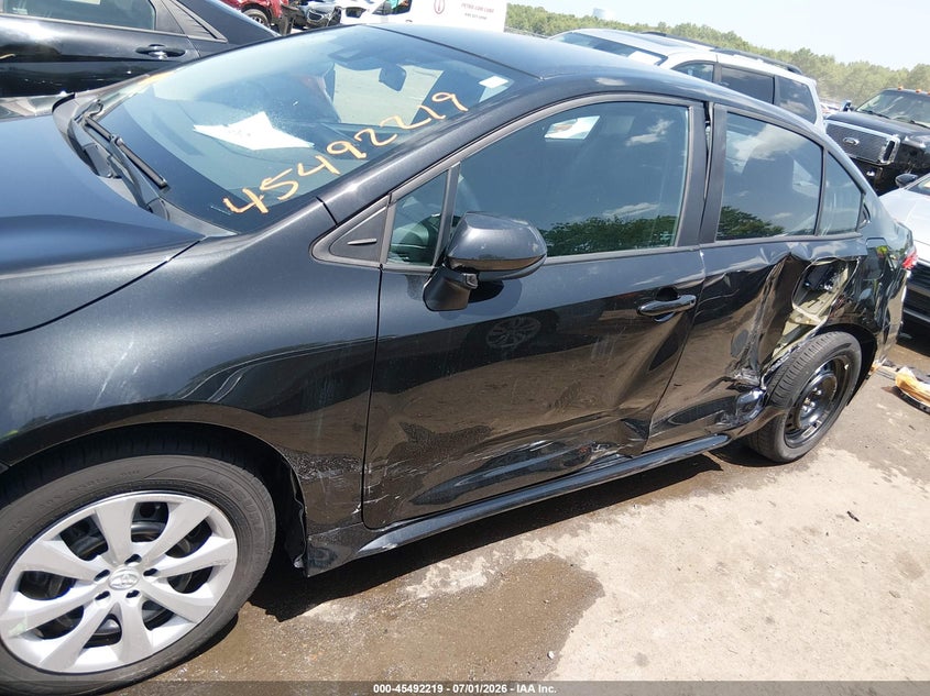 2022 Toyota Corolla VIN 5YFEPMAE3NP327363 IAAI salvage auction — SIDE, Salvage (Ohio), sold $125 on 2026-07-28 (photo 6)