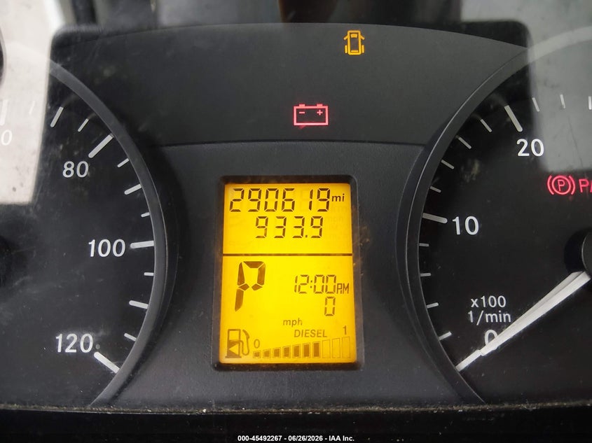 2015 Mercedes-benz Sprinter VIN WD3PF3CC5FP100285 IAAI salvage auction — NORMAL WEAR, Clear (Illinois), sold $25 on 2026-07-29 (photo 5)