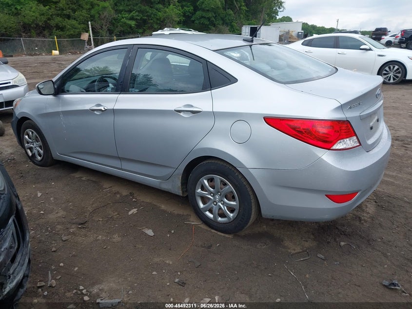 2014 Hyundai Accent VIN KMHCT4AE6EU640084 IAAI salvage auction — NORMAL WEAR, Clear (Massachusetts), sold $375 on 2026-07-28 (photo 3)