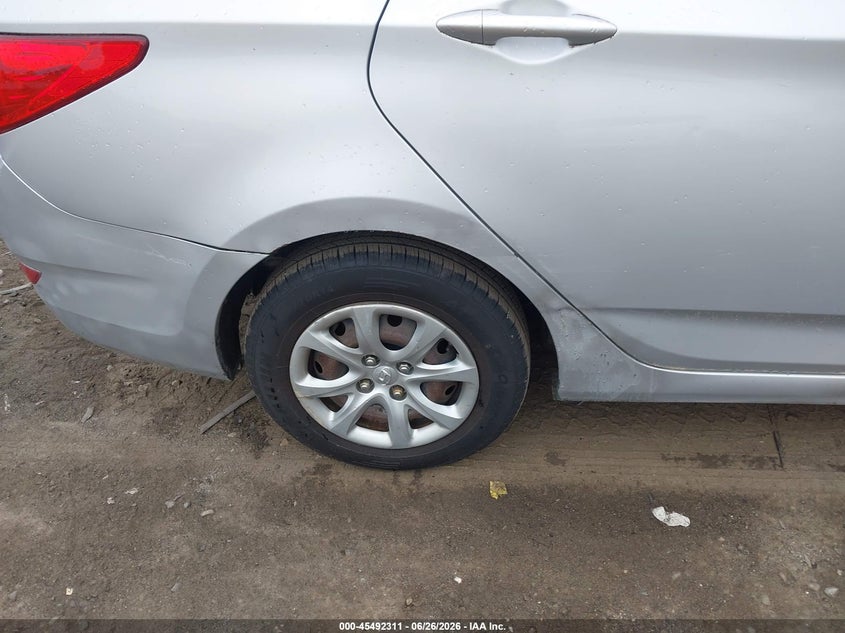 2014 Hyundai Accent VIN KMHCT4AE6EU640084 IAAI salvage auction — NORMAL WEAR, Clear (Massachusetts), sold $375 on 2026-07-28 (photo 6)