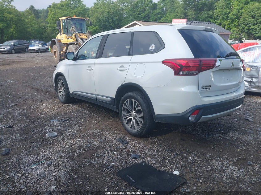2016 Mitsubishi Outlander VIN JA4AZ3A31GZ063855 IAAI salvage auction — RIGHT FRONT, Salvage (Pennsylvania), sold $1,225 on 2026-07-28 (photo 3)