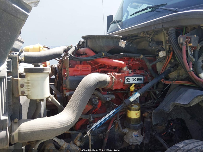 2018 International Lt VIN 3HSDZAPR3JN249393 IAAI salvage auction — REPOSSESSION, Dealer (Iowa), sold $75 on 2026-07-29 (photo 9)