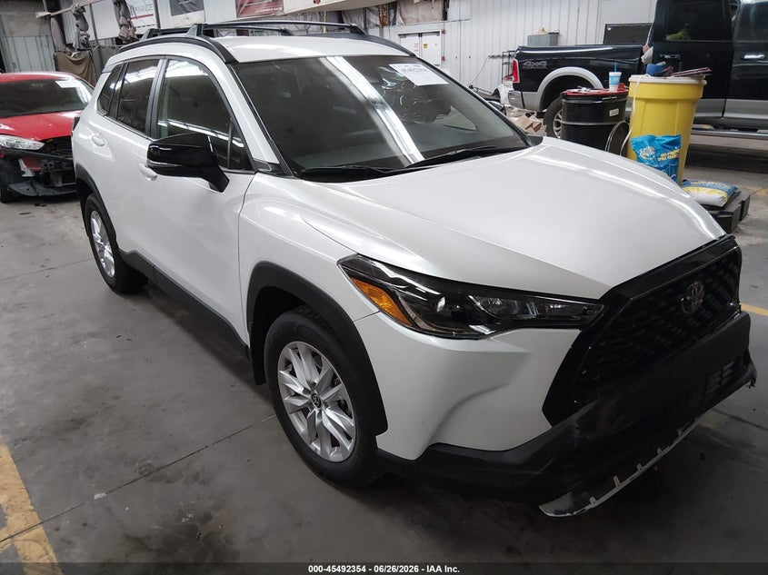 2025 Toyota Corolla cross VIN 7MUCAAAG0SV125954 — IAAI salvage auction photo
