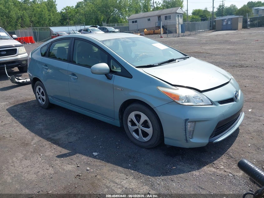 2015 Toyota Prius VIN JTDKN3DU5F1940127 IAAI salvage auction — FRONT & REAR, Salvage (Pennsylvania), sold $1,050 on 2026-07-28 (photo 1)