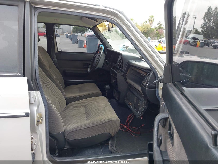 1987 Volvo 240 series VIN YV1AX8847H1229586 IAAI salvage auction — FRONT END, Salvage (Arizona), sold $275 on 2026-07-29 (photo 5)