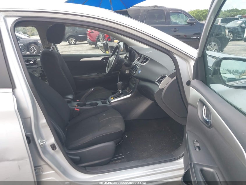 2017 Nissan Sentra VIN 3N1AB7AP7HY254425 IAAI salvage auction — NORMAL WEAR, Clear (Florida), sold $475 on 2026-07-05 (photo 5)