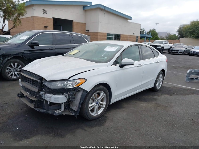 2018 Ford Fusion VIN 3FA6P0HD6JR170481 IAAI salvage auction — RIGHT FRONT, Salvage Title, sold $825 on 2026-07-19 (photo 2)