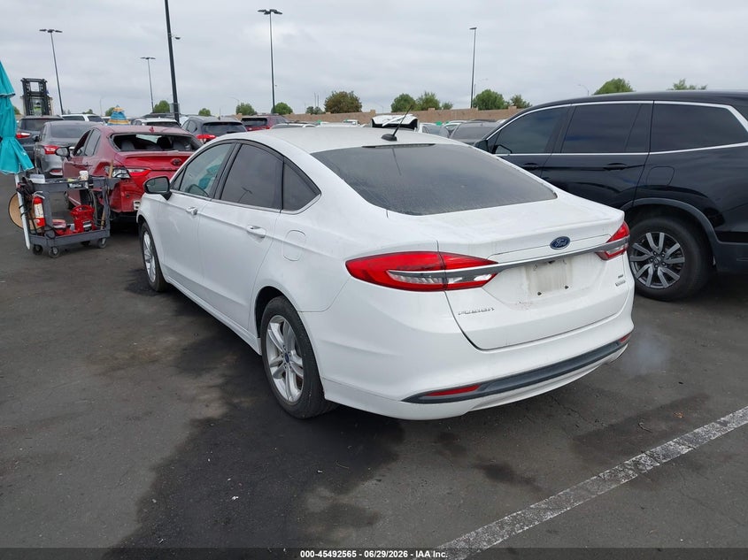 2018 Ford Fusion VIN 3FA6P0HD6JR170481 IAAI salvage auction — RIGHT FRONT, Salvage Title, sold $825 on 2026-07-19 (photo 3)