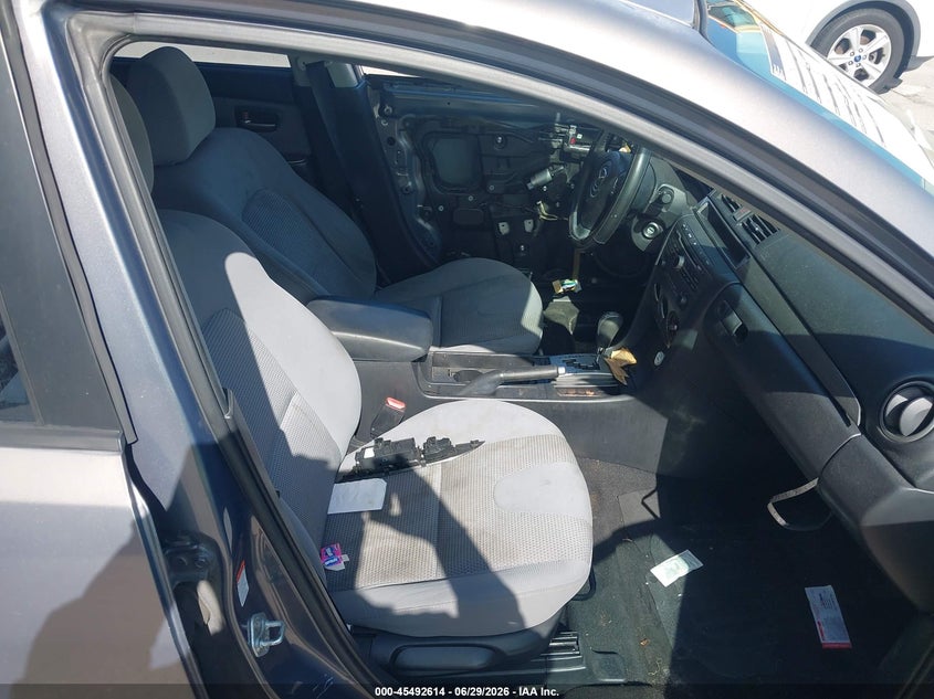 2007 Mazda 3 VIN JM1BK323171661861 IAAI salvage auction — SIDE, Rebuildable (Florida), sold $300 on 2026-07-22 (photo 5)