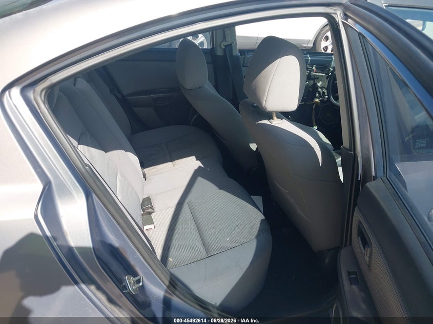 2007 Mazda 3 VIN JM1BK323171661861 IAAI salvage auction — SIDE, Rebuildable (Florida), sold $300 on 2026-07-22 (photo 8)