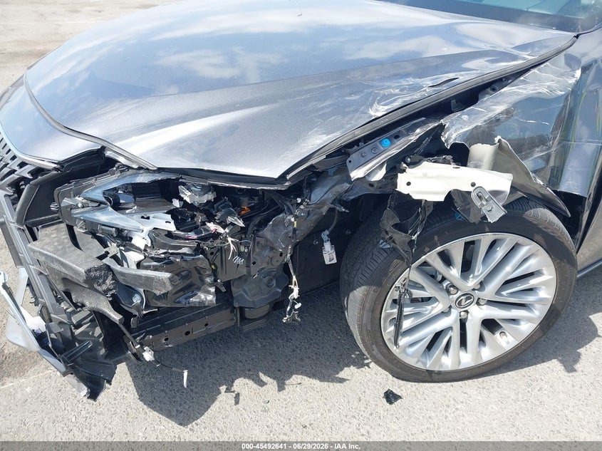 2025 Lexus ES VIN 58AEA1C16SU067425 IAAI salvage auction — LEFT FRONT, Wait Title, sold $21,150 on 2026-09-10 (photo 6)