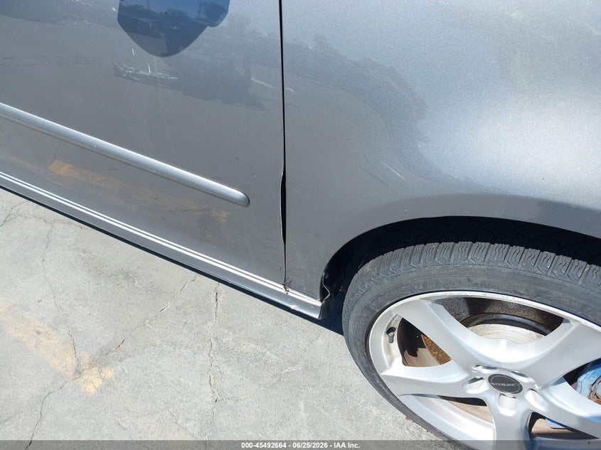 2008 Volkswagen VIN WVWKC71K98W156054 IAAI salvage auction — NORMAL WEAR, Clear - Dealer Only (California), sold $4,075 on 2026-07-06 (photo 6)
