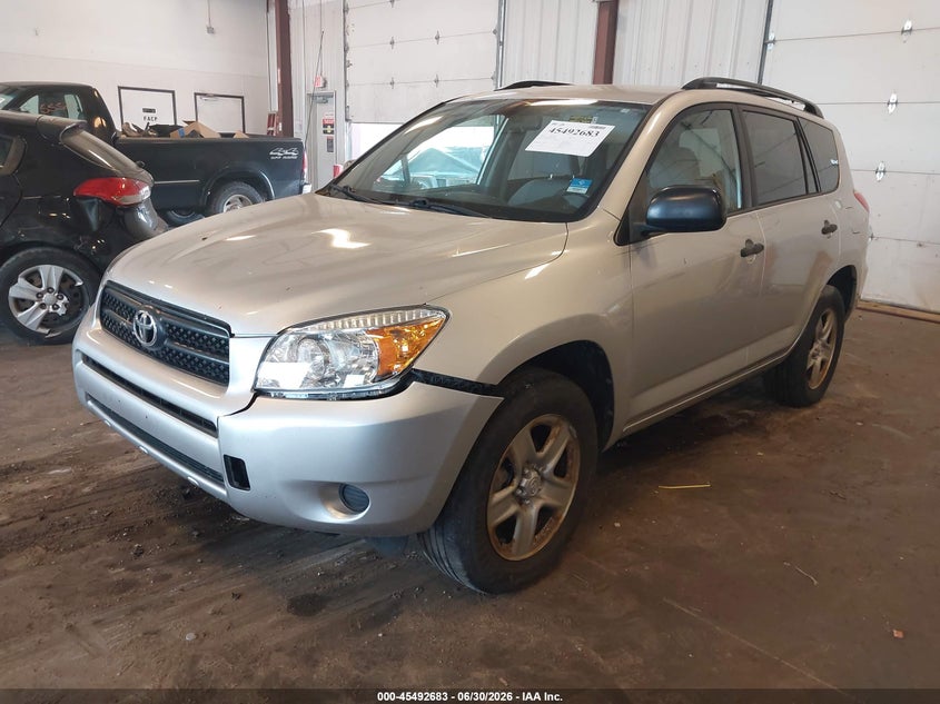 2007 Toyota Rav4 VIN JTMBD33V176046837 IAAI salvage auction — NORMAL WEAR, Clear (Michigan), sold $325 on 2026-07-21 (photo 2)