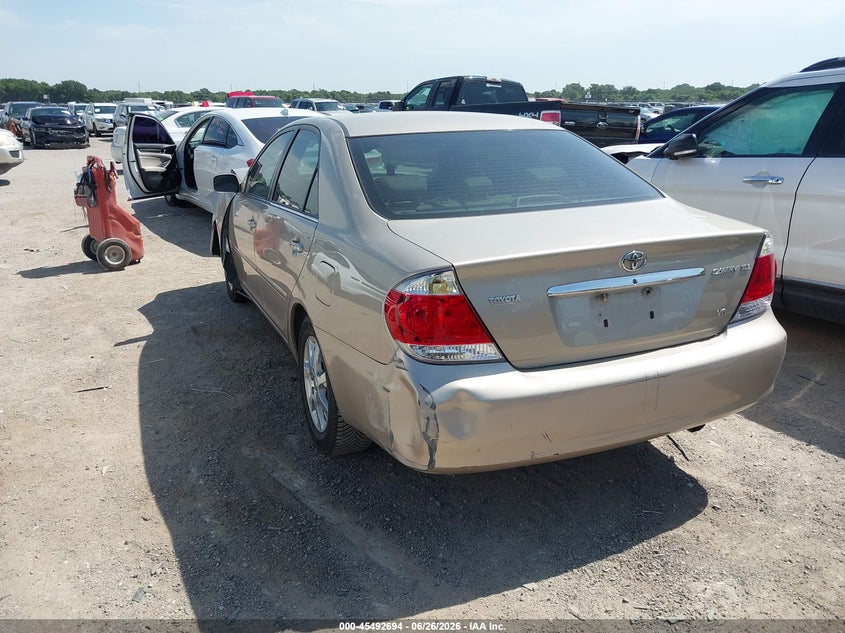 2005 Toyota Camry VIN 4T1BF32K15U095591 IAAI salvage auction — FRONT END, Salvage (Texas), sold $375 on 2026-07-10 (photo 3)