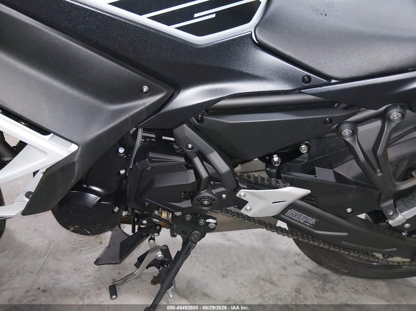 2026 Kawasaki Ninja VIN ML5EXEP16TDAG7415 IAAI salvage auction — FRONT END, Salvage (Idaho), sold $750 on 2026-07-24 (photo 9)