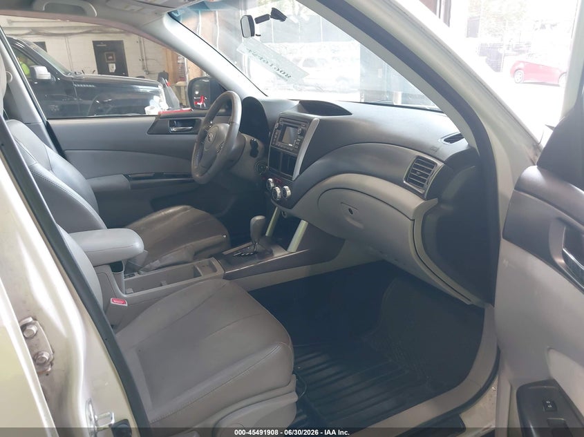 2012 Subaru Forester VIN JF2SHAEC0CH407981 IAAI salvage auction — NORMAL WEAR, Clear (New York), sold $400 on 2026-07-08 (photo 5)