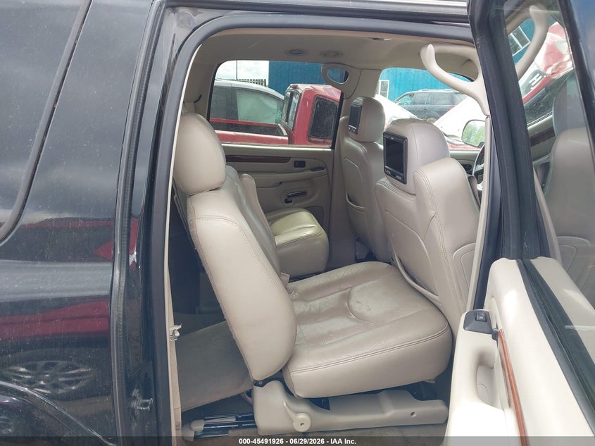 2004 Cadillac Escalade VIN 3GYFK66NX4G141552 IAAI salvage auction — REAR END, Bill Of Sale (Alaska), sold $600 on 2026-07-19 (photo 8)