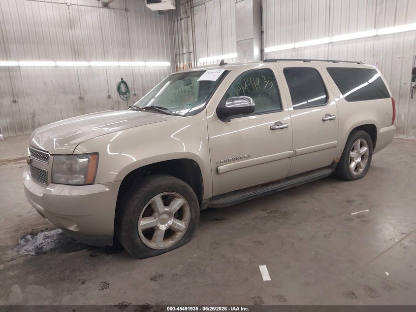 2008 Chevrolet Suburban 1500 VIN 1GNFK16328R226647 IAAI salvage auction — NORMAL WEAR, Clear (Minnesota), sold $875 on 2026-07-07 (photo 2)