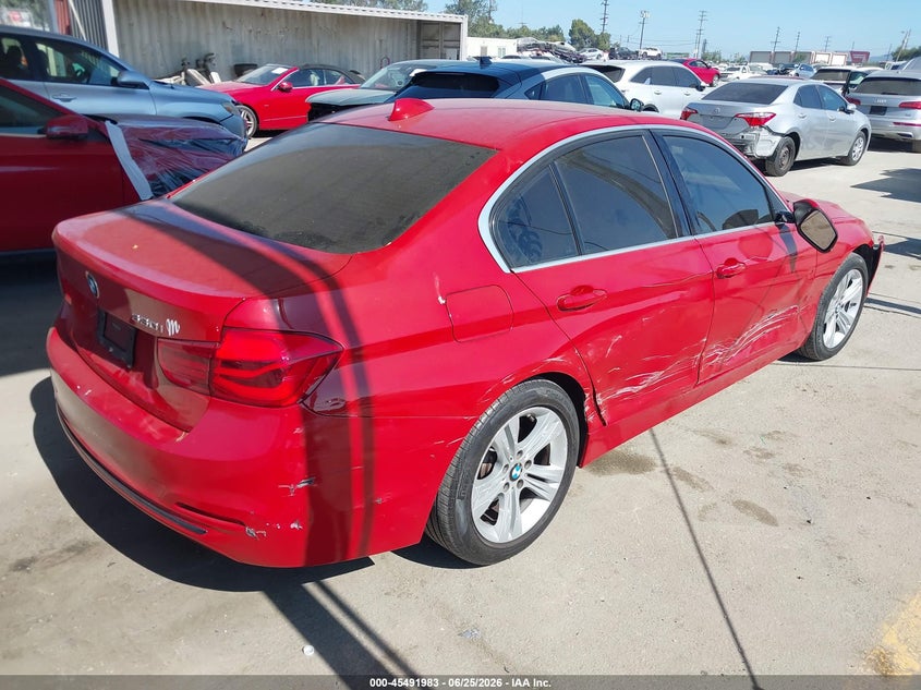 2018 BMW 3er VIN WBA8B9C54JK676933 IAAI salvage auction — RIGHT SIDE, Salvage Title, sold $6,000 on 2026-08-05 (photo 4)