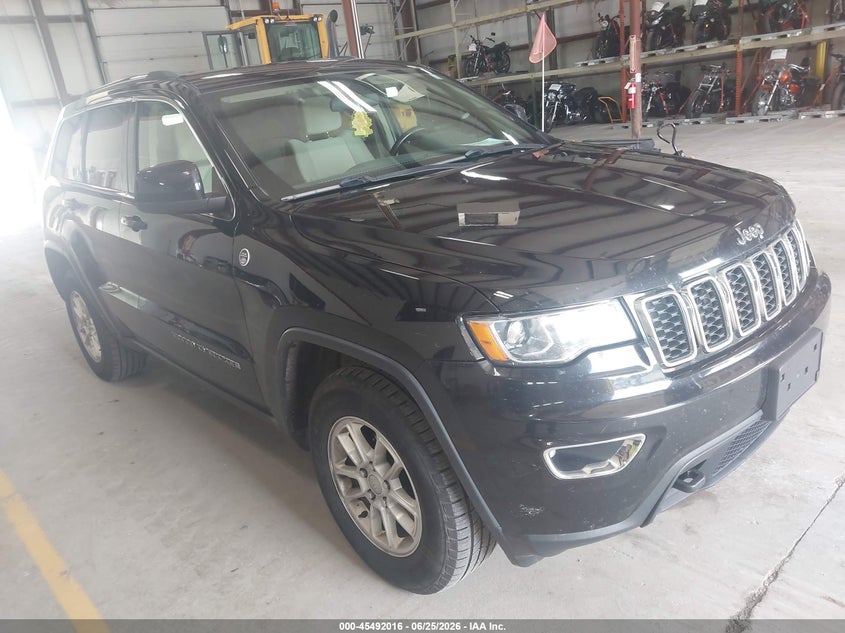 2018 Jeep Grand cherokee VIN 1C4RJFAG0JC373641 IAAI salvage auction — NORMAL WEAR, Sf97 (Michigan), sold $7,075 on 2026-08-11 (photo 1)