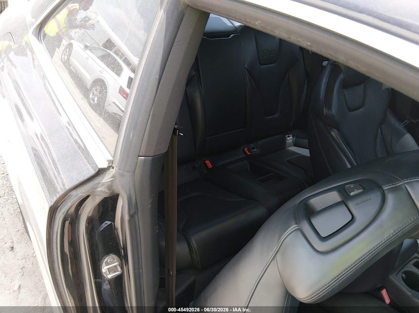 2012 Audi S5 VIN WAUCVAFR8CA003816 IAAI salvage auction — NORMAL WEAR, Clear (Indiana), sold $725 on 2026-07-21 (photo 8)