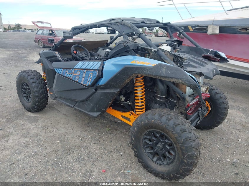 2025 Can-am/ brp Maverick VIN 3JBVGAY28SE000256 IAAI salvage auction — ROLLOVER, Salvage Title, sold $10,450 on 2026-10-22 (photo 3)