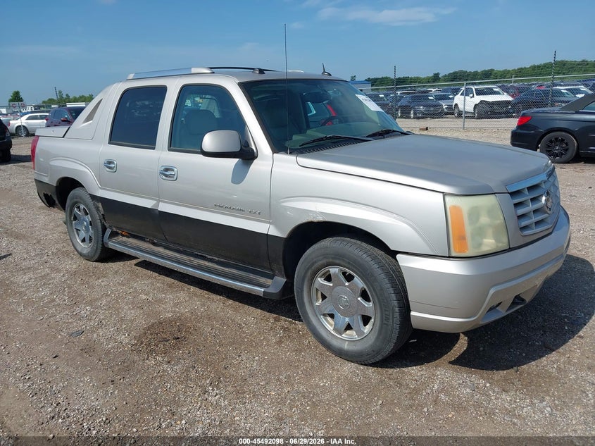 2005 Cadillac Escalade ext VIN 3GYEK62NX5G148570 IAAI salvage auction — NORMAL WEAR, Clear (Illinois), sold $650 on 2026-07-08 (photo 1)