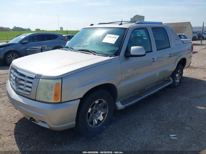 2005 Cadillac Escalade ext VIN 3GYEK62NX5G148570 IAAI salvage auction — NORMAL WEAR, Clear (Illinois), sold $650 on 2026-07-08 (photo 2)